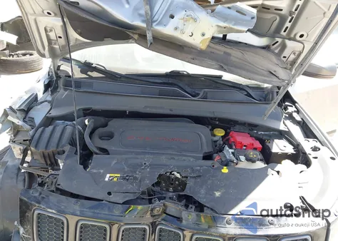 2021 Jeep Compass Trailhawk 4X4 from USA, damaged, VIN 3C4NJDDB9MT527131